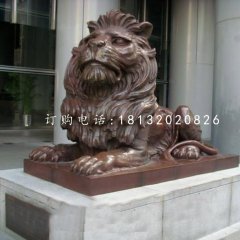 趴著的西洋獅銅雕，銅獅子