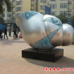 城市街邊大型海螺雕塑